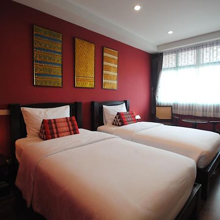 Focal Local Bed & Breakfast Bed and Breakfast Bangkok Buitenkant foto