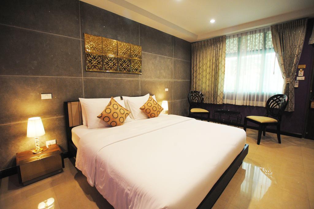 Focal Local Bed & Breakfast Bed and Breakfast Bangkok Buitenkant foto